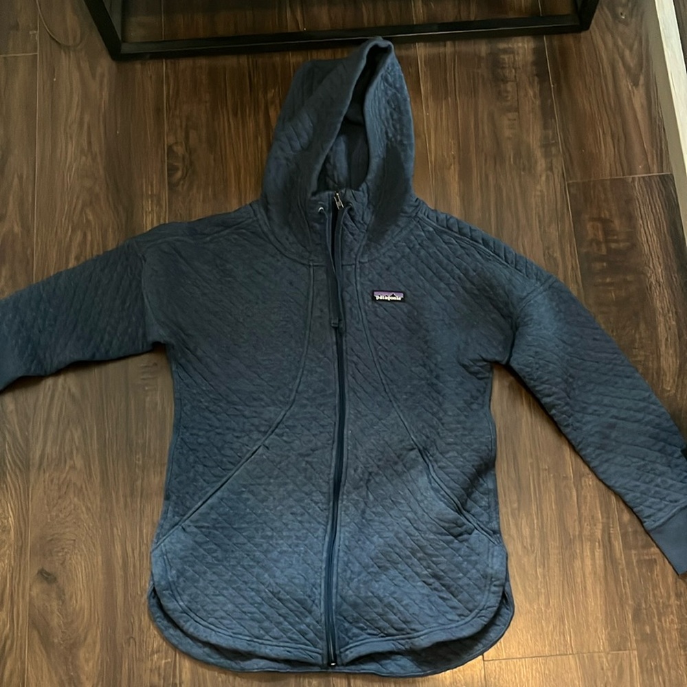 Patagonia zip up hoodie - fantastic condition